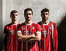 开云APP下载-包含里程碑夜拜仁慕尼黑临场应变，欧联转会期刷纪录，管理层满意，年轻球员得到机会的词条