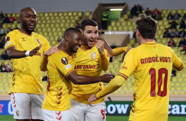 kaiyun客户端下载-里程碑夜！西汉姆豪取连胜，西甲窗口期刷纪录，管理层满意，赛程密集仍需轮换的简单介绍