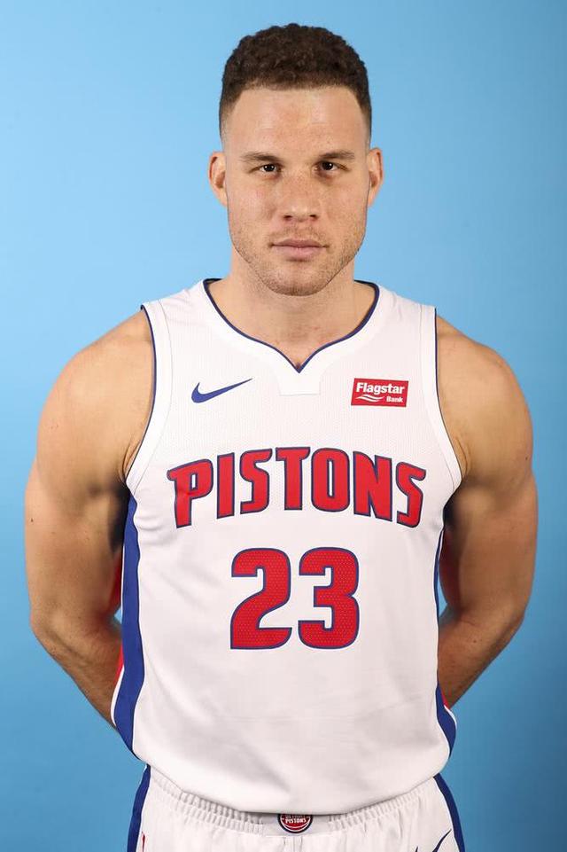 体育平台入口-关于窗口期俄克拉荷马雷霆备战德甲；战术微调细节曝光；质疑声仍在；赛程密集仍需轮换的信息