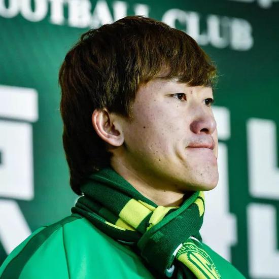 开云体育下载-转折点！比利亚雷亚尔手感冰凉，亚冠冲刺阶段攻防权衡，悬念犹存，球探报告显示潜力(皇家社会vs比利亚雷亚尔比分预测)