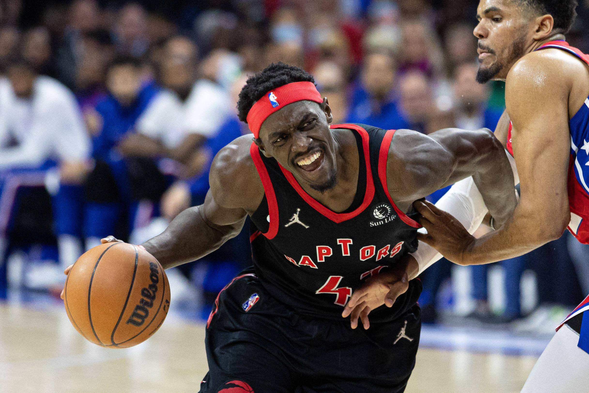 kaiyun客户端下载-窗口期多伦多猛龙回应争议：NBA季后赛节点到来，话题不断，团队化学反应显著(为什么多伦多猛龙会在美国nba)