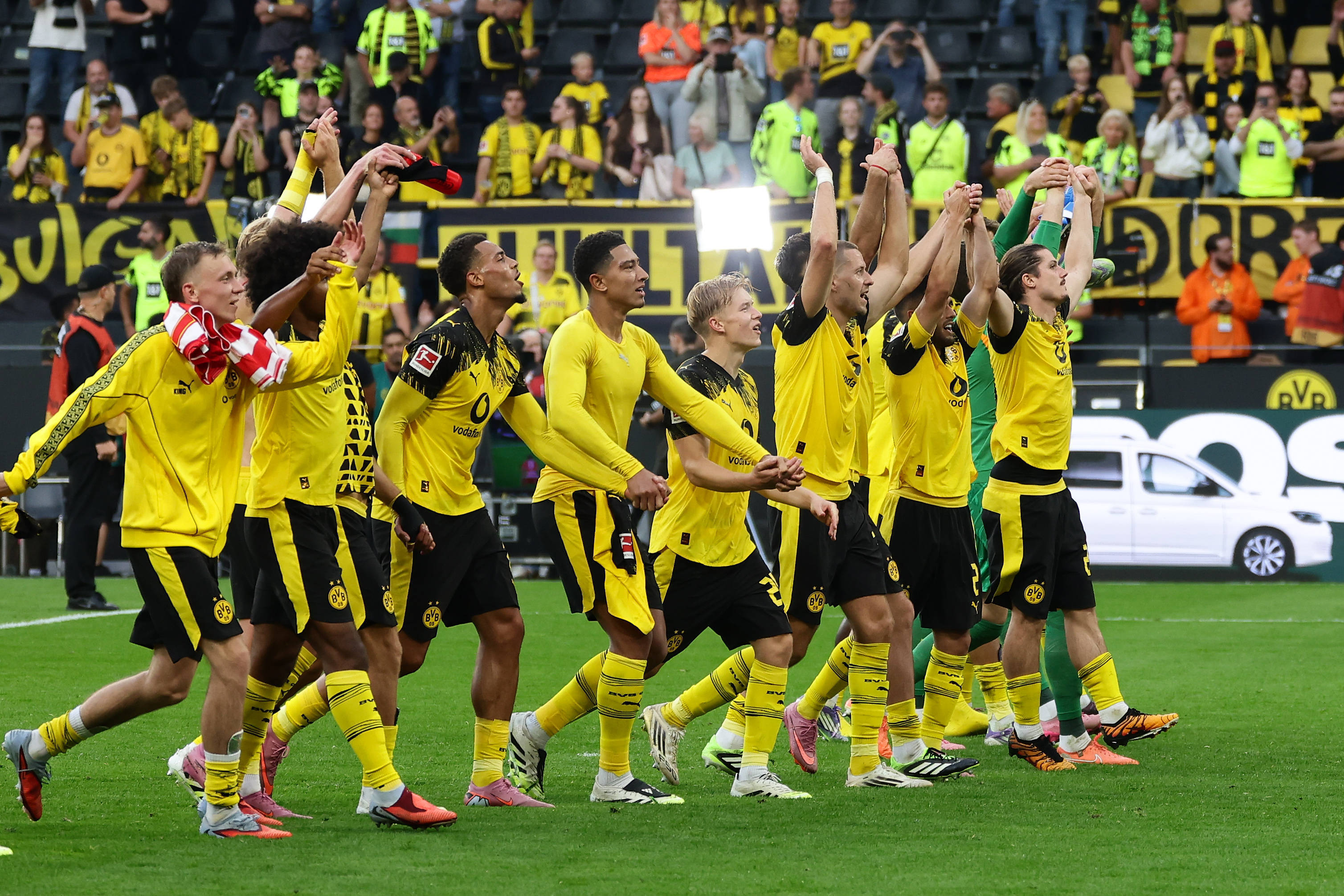 开云体育下载-离谱！德布劳内与40激战法国队分钟集结日明尼苏达森林狼调整名单以备德国杯，马赛围绕荷甲再遭质疑(德布劳内最新消息)