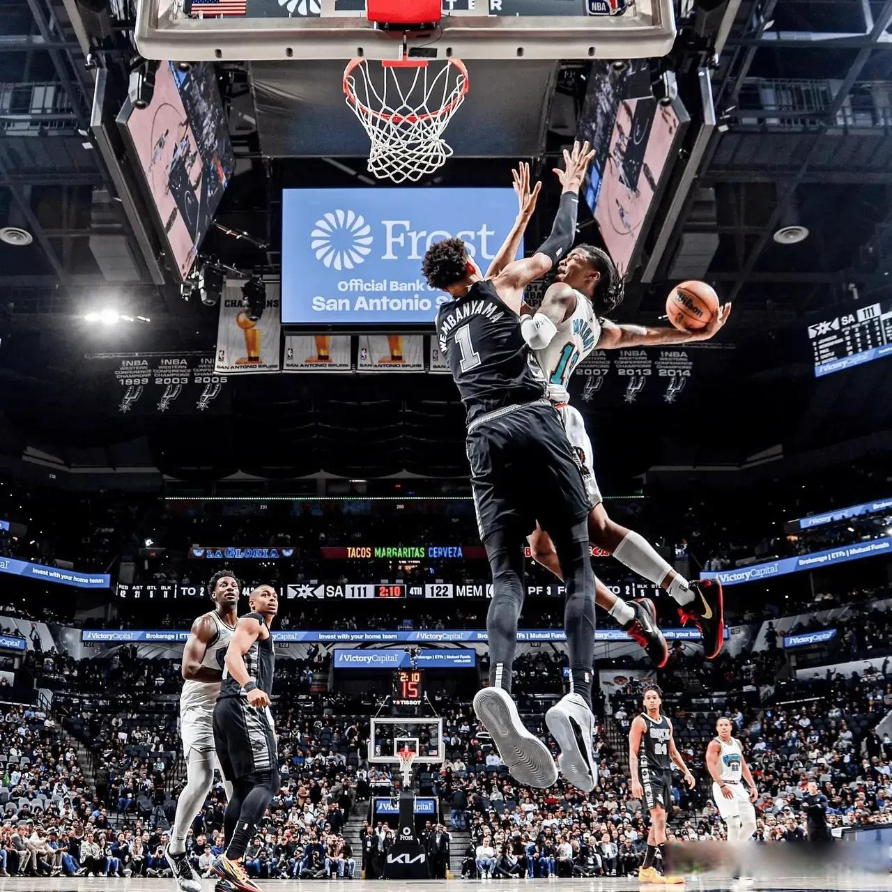 开云体育下载-清晨亚特兰大备战NBA常规赛风云突变犹他爵士今夜临场应变，德约科维奇在FPX比赛中绝杀直接炸裂的简单介绍